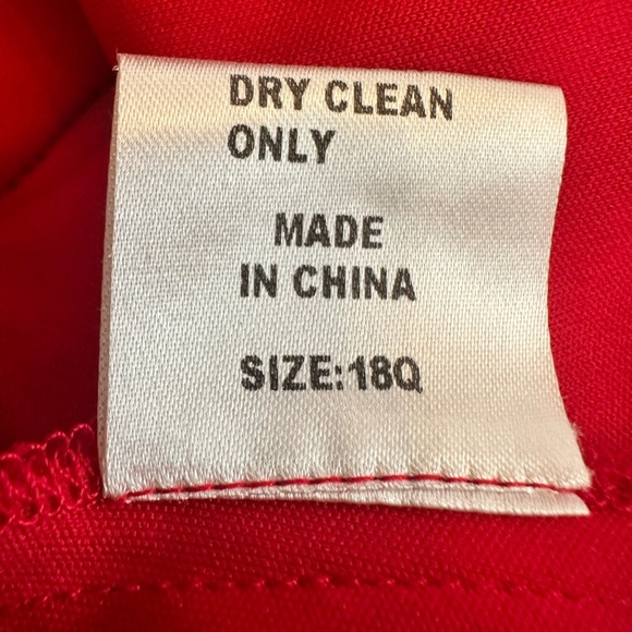 Tadashi Shoji Plus Size Red Silk Sleeveless Dress - Picture 10 of 10